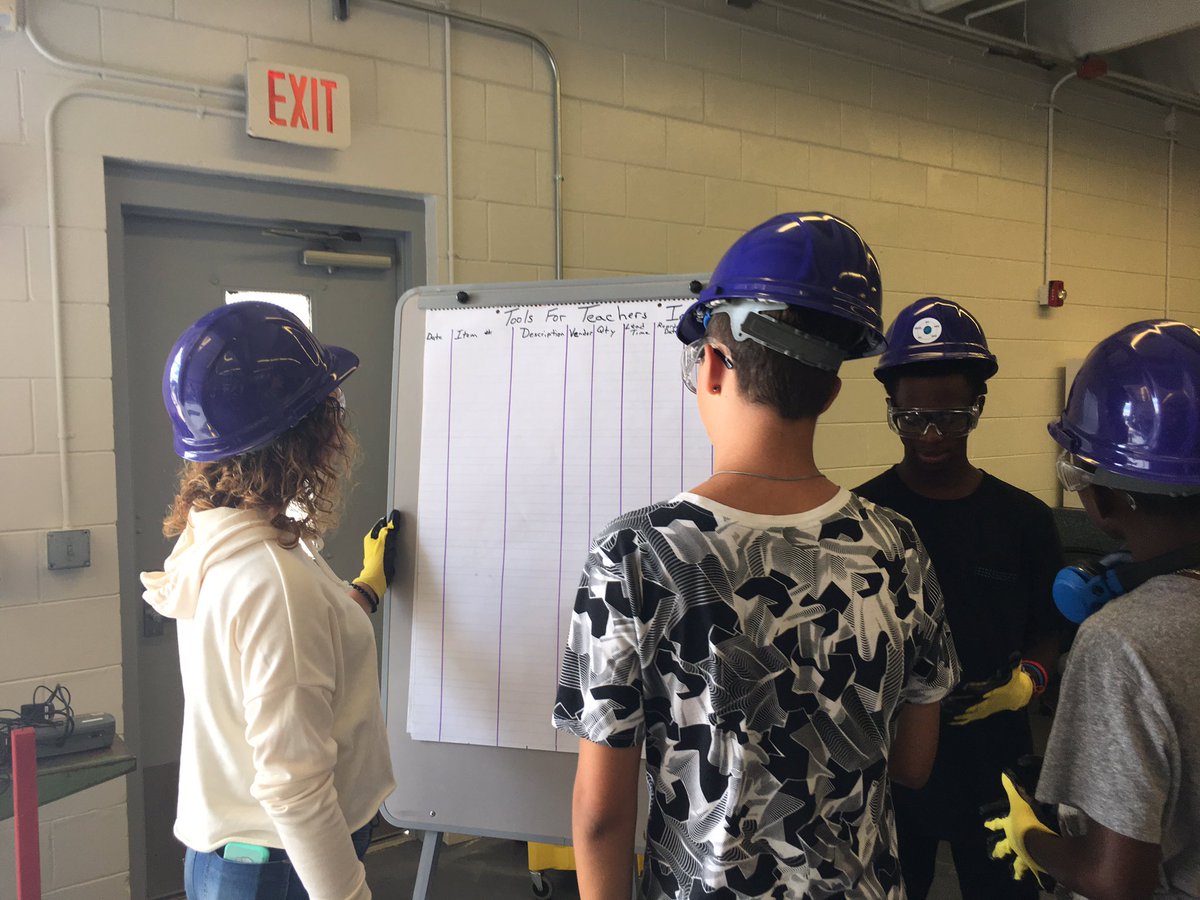 CTEmarion's tweet photo. LWHS Logistics Academy partners with the Public Ed Foundation to ship Tools 4 Teachers suppies to schools. https://t.co/np8GdRg7oa