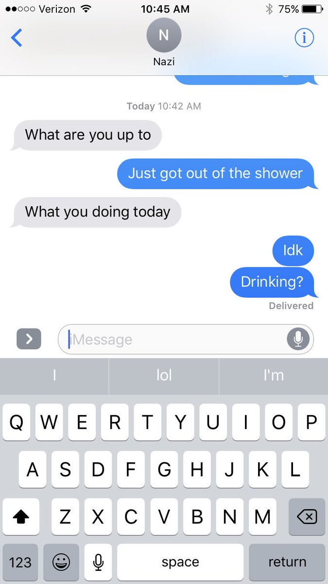 gimmethtbecki's tweet photo. Texts to mom ❤️ #WelcomeWeekend2017 https://t.co/FLiDaia6Ex