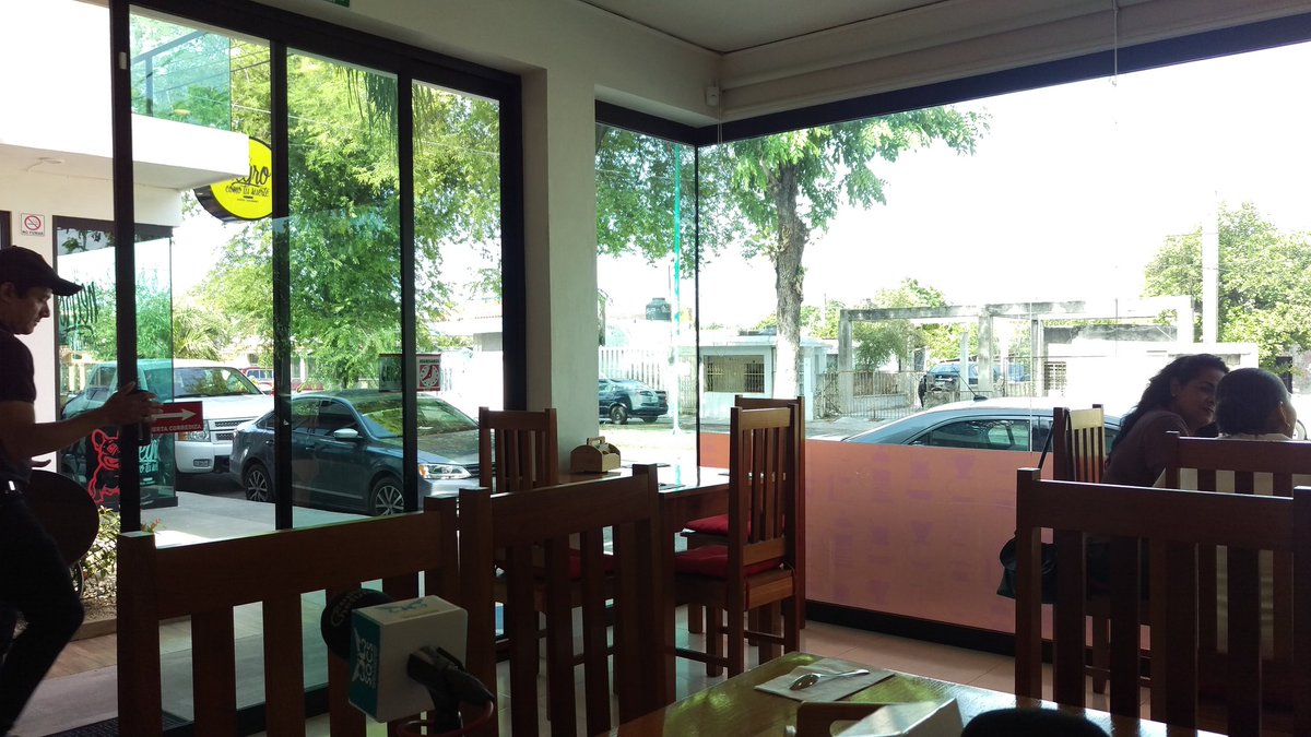 EduradioA's tweet photo. Venga a #BrewCafe que le va a gustar. Buen café, buena comida, buena atención. https://t.co/RKHWKdK0i0