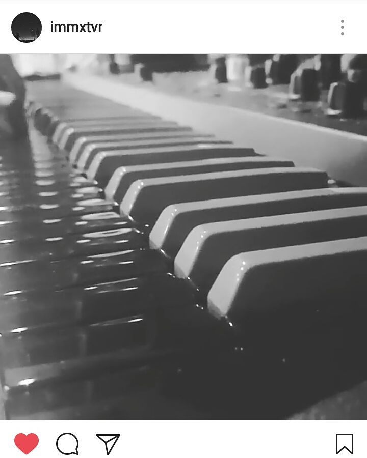 IMMXTVR's tweet photo. New music on the way , keep following #soundcloud #edits #studio #beats #producers #keys #immixture #immxtvr https://t.co/LpME1ueg5S https://t.co/UwugsO5OfJ