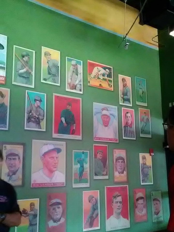 2hitgameBSD's tweet photo. Cardinal's Redbird club. https://t.co/G9oXhz37FU