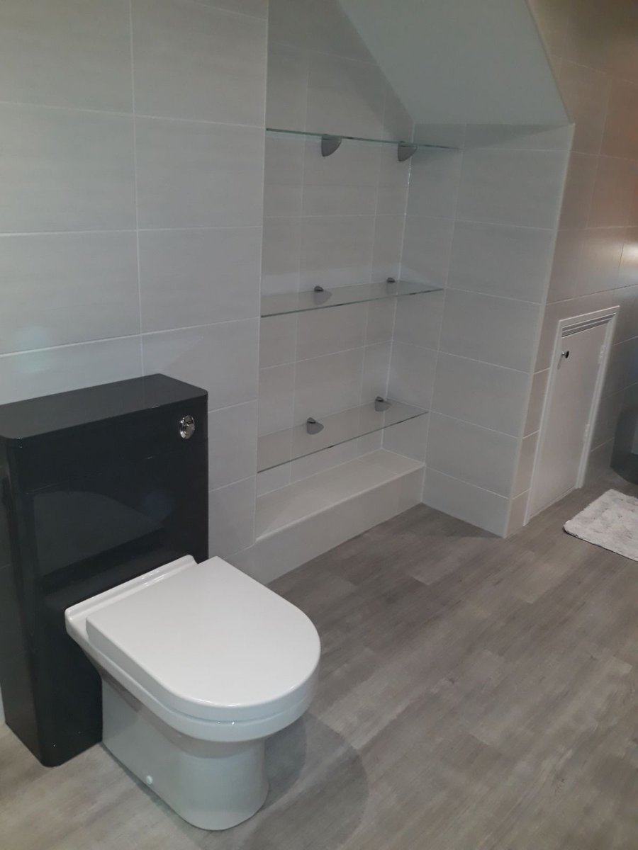 NichollsLtd's tweet photo. Another bathroom completed before the bank holiday weekend, enjoy the extended weekend everyone! https://t.co/HEC44LjyJe
