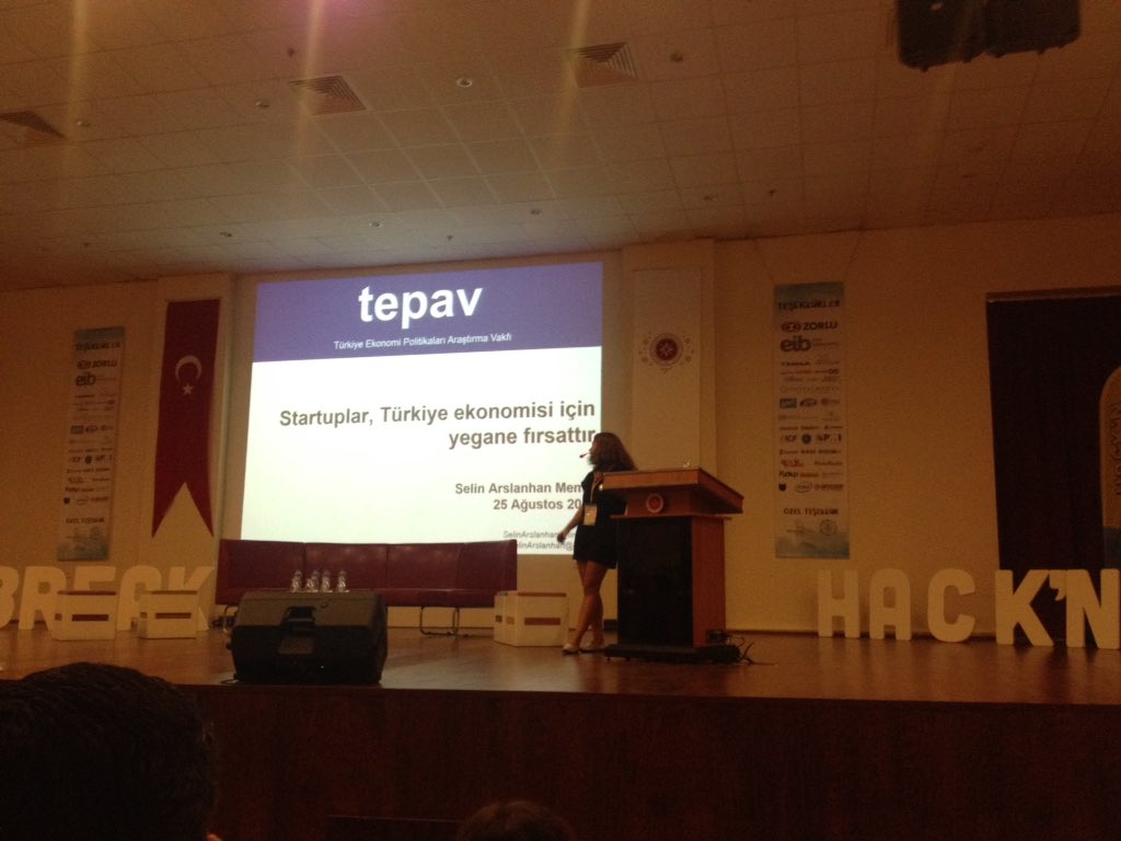 iztechgec's tweet photo. Hack'n Break konferansları TEPAV'dan Selin Hanım ile devam ediyor! Bu oturum kadınlardan oluşuyor, yaşasın feminizm! #HacknBreak2017 https://t.co/XPS3G3NNmg