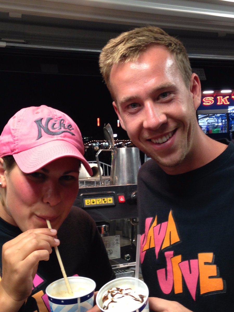 JavaJive_MN's tweet image. Headed to the @mnstatefair today? People are raving about our espresso and chai flavored malts! Try one today!! #greatminnesotagettogether