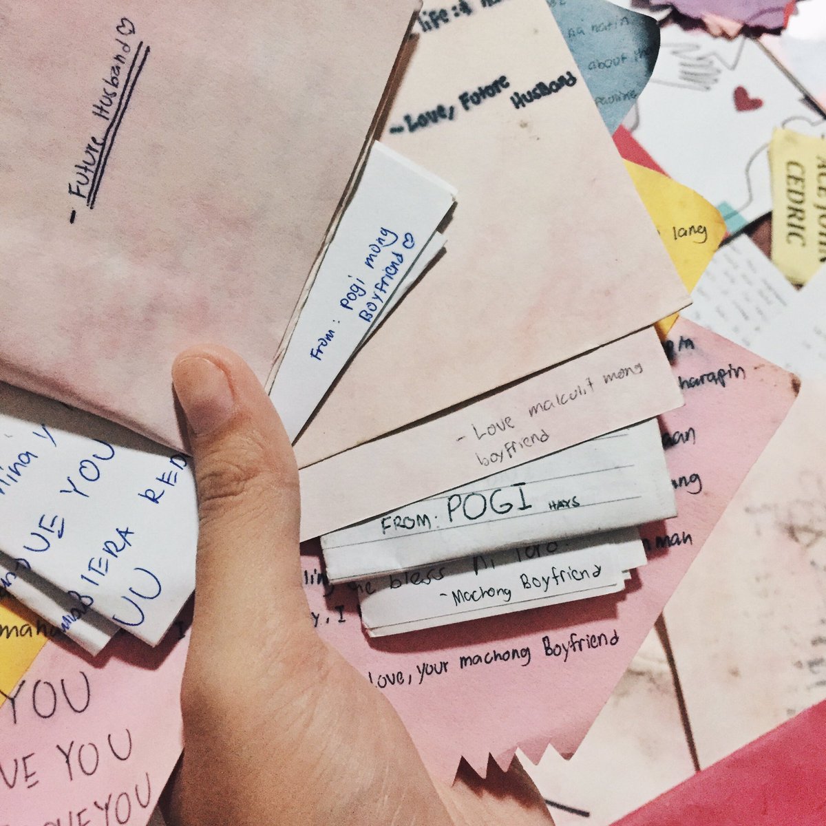 mykapaulinee's tweet photo. handwritten letters aint overrated!! 💘😌 https://t.co/kLGun8MKNn