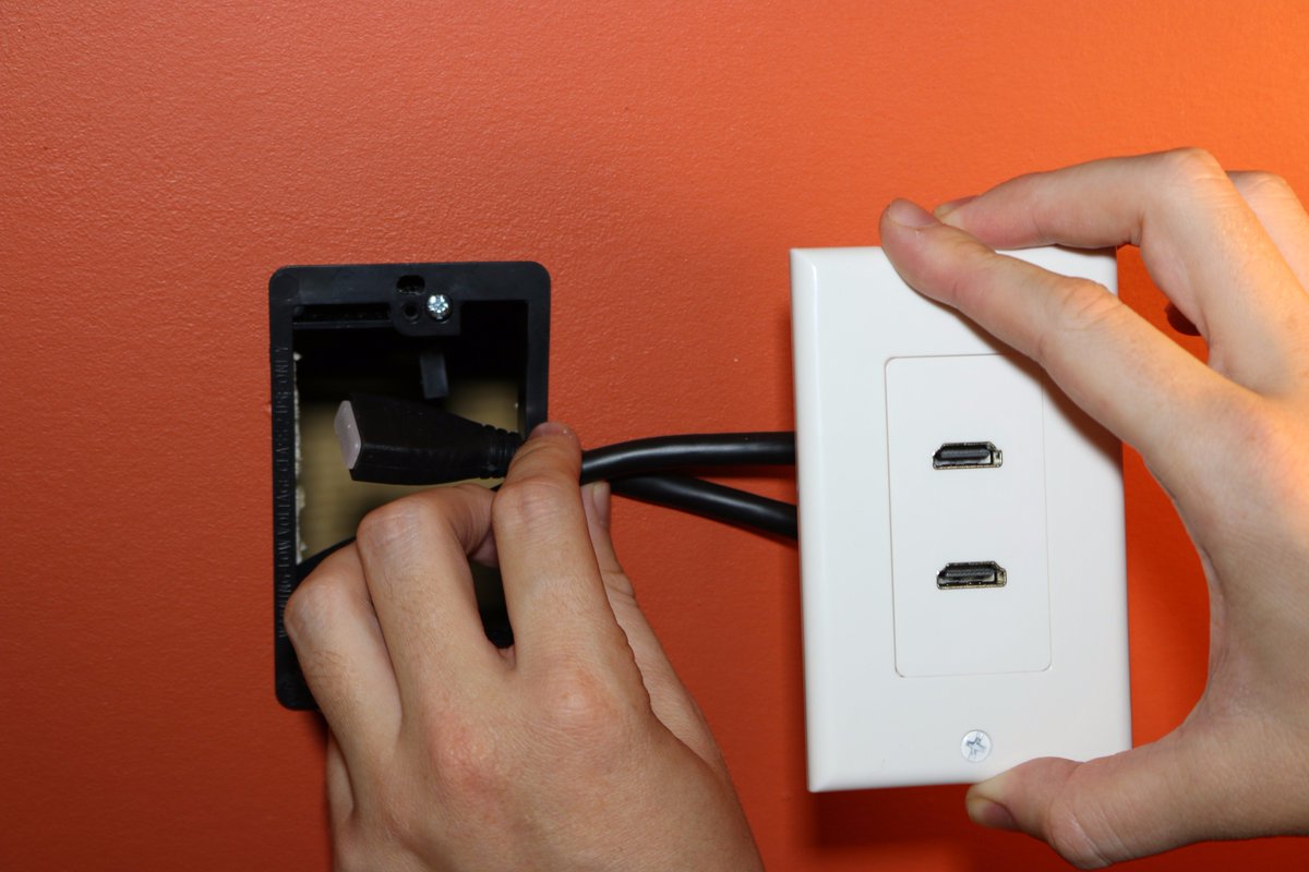thebuyerspoint's tweet image. When installing The Buyer’s Point wall plates don’t thread the wires until the end. #timesaver #installtips #thebuyerspoint