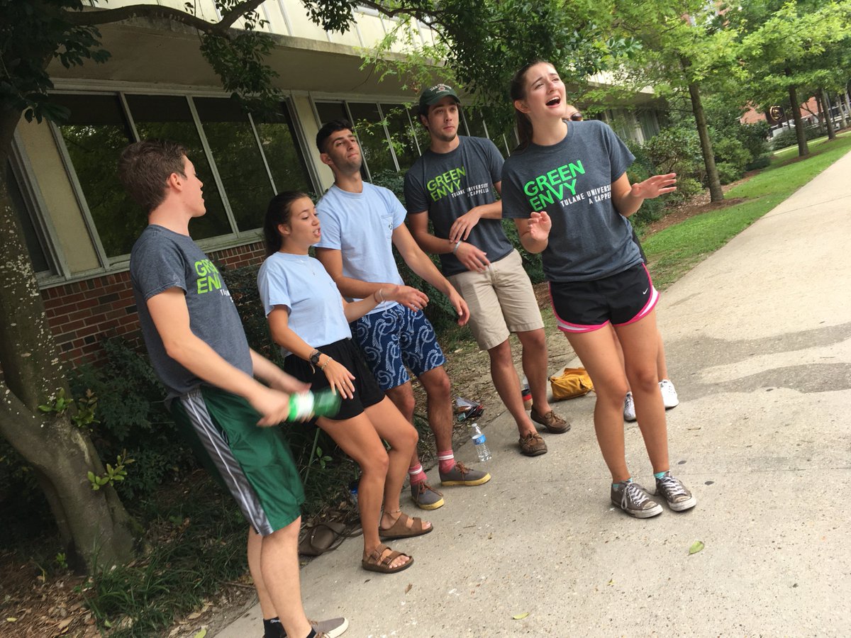 Always fun seeing <a href="/GreenEnvyTulane/">Green Envy</a> at Move-in Day! #MoveInDay #Tulane2021