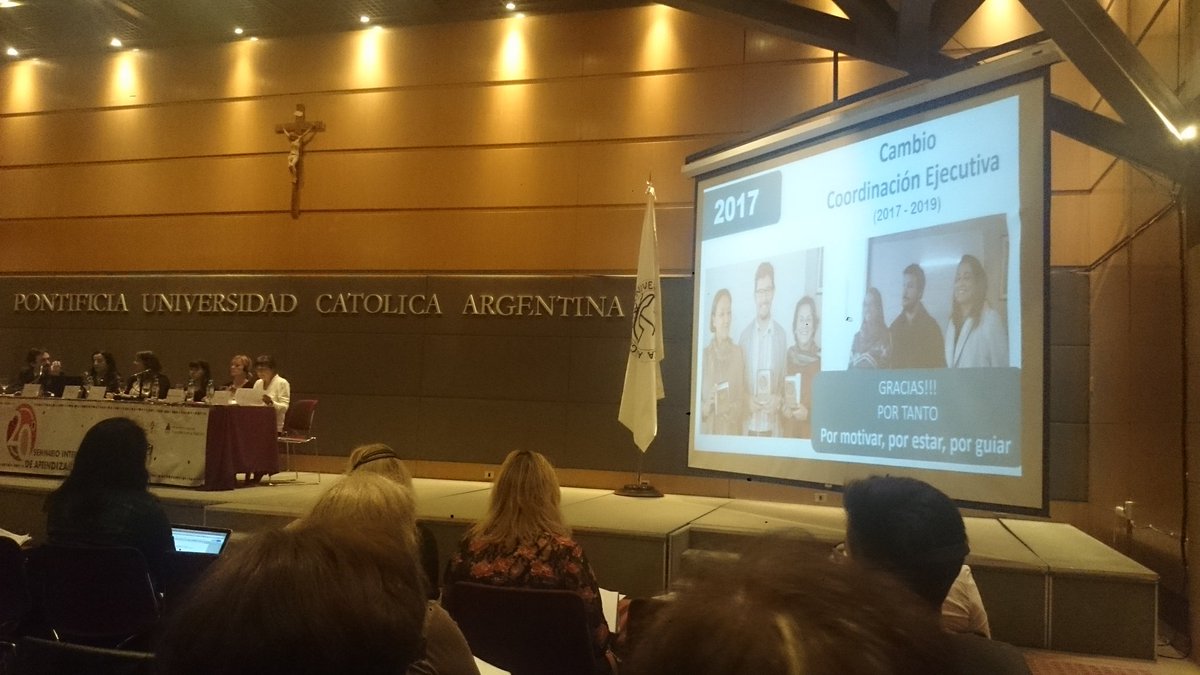 Natacha"La Red Chile A-S nace d uns cuants amigs q sueñan junts"y lo ponen en acción.Felicidads <a href="/ReaseChile/">REASE Chile</a> #20SemAS