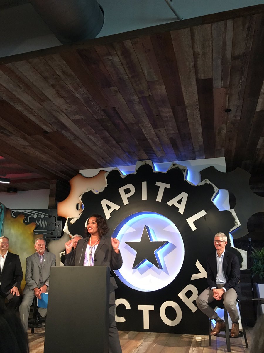 LillyRockwell's tweet photo. Now a former ACC student is talking about why she learned to code. First in family to attend college. #TimCookinAustin https://t.co/ROCj0BtvBL