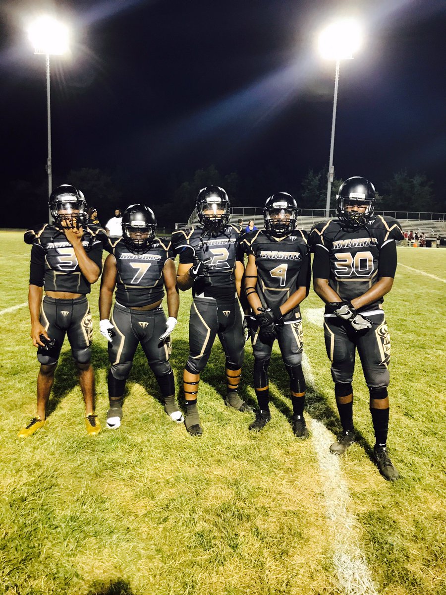 banz_gray's tweet photo. Game Day boys โผ๏ธ๐ฆ๐ฆ #Solid5 @Mt_Reese05 https://t.co/xTSWTmAGTo
