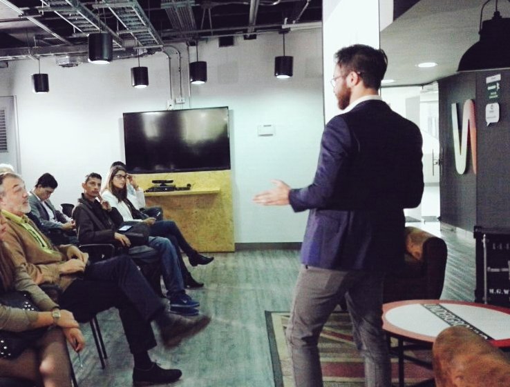 ThePappCorn's tweet photo. ¡Gracias por el #WayraTalk de hoy! Juan Pablo Pineda de @mensajerosurban @WayraCo #Startup #Inteligencia Artificial 👊👊👊 https://t.co/ojBMVeCvJH