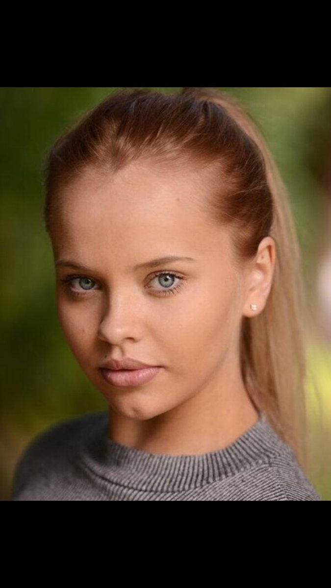 NoakesTia's tweet photo. Thank you so much @SpinxPhoto  I absolutely love my new #headshots https://t.co/JGoQBAUy1N