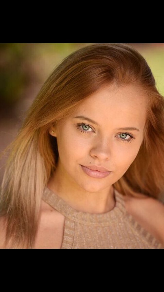 NoakesTia's tweet photo. Thank you so much @SpinxPhoto  I absolutely love my new #headshots https://t.co/JGoQBAUy1N