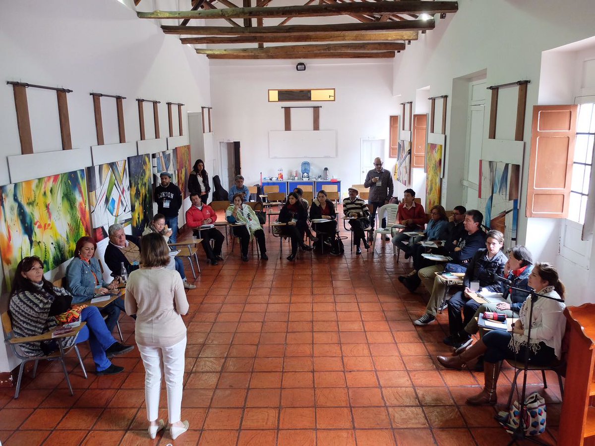 En 2 #Encuentrodefestivales en <a href="/tabiocultura/">Cultura Tabio</a> gracias a <a href="/AlcaldiaDTabio/">Alcaldía de Tabio - Cuenta Oficial</a> <a href="/Plandemusica/">Plan Nacional de Música para la Convivencia</a> <a href="/mincultura/">MinCultura Colombia</a> <a href="/Festivalbandola/">Festival Bandola</a> <a href="/bandolitis/">Bandolitis</a> <a href="/Culprojects/">Cultural Projects</a>