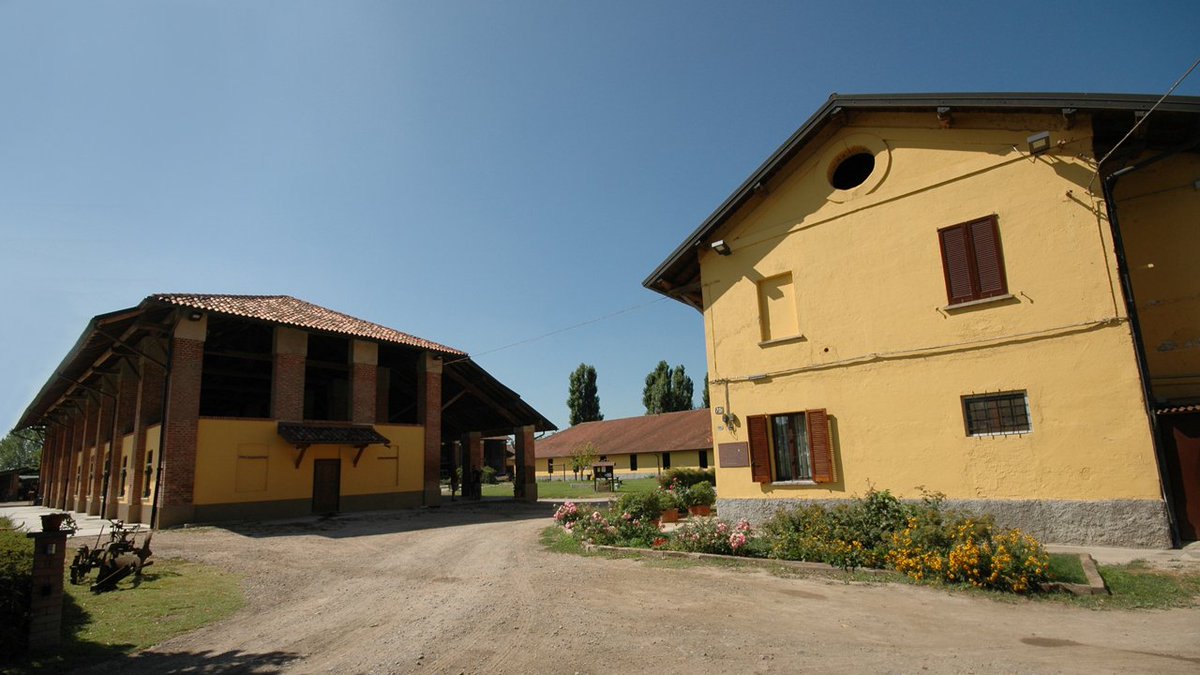 turismomilano's tweet photo. #WEEKENDMILANO
This weekend we suggest visiting the #Cascine, the Milanese farmsteads!
Info >> https://t.co/V51artwgVG
#VisitMilano https://t.co/wJdRJ5CjoM
