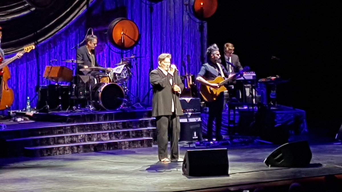Kabdancer's tweet photo. What a magical night. So proud of @mariel_buckley opening for the incomparable @kdlang. Wow. Want more KD? Check her exhibit @nmc_canada! https://t.co/bA4wqMwdfk