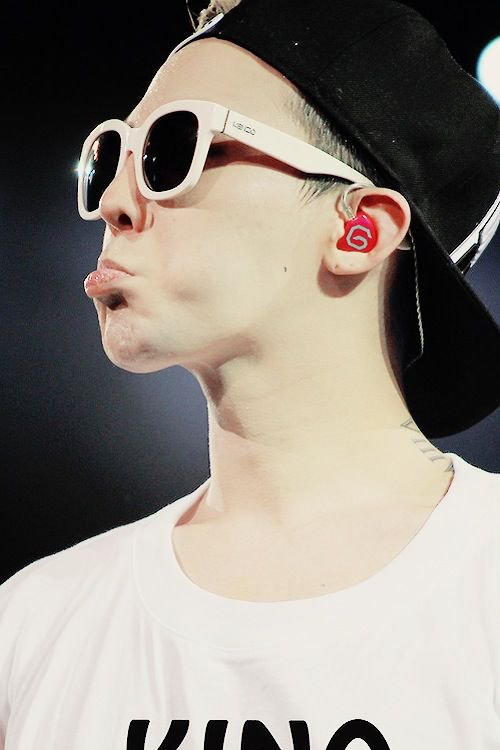chtrangg's tweet photo. @tccandler I vote #GDragon from #bigbang for #100mosthandsomefaces2017 at #tccandler https://t.co/AqBW6Eivj9