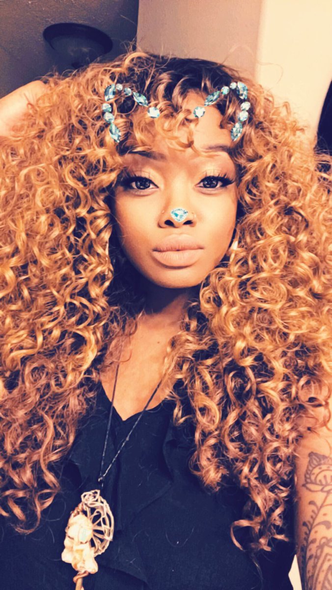MRiAintShit's tweet photo. #BlessTheTL RT @HiiiCallie: #FineWomenFriday ๐ https://t.co/MQflQ734vT