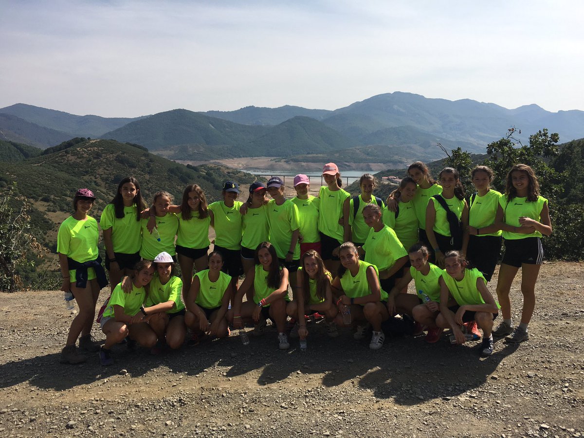 campuspicos's tweet photo. Senderismo 02/04 en Picos de Europa https://t.co/ZFPZn2RIPn
