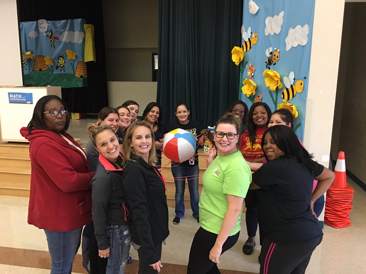 MGetzPLE's tweet photo. #parklakesPLE #extramilePLE #team work @HumbleISD_PLE @HumbleISD @ElizabethFagen https://t.co/pDCsdBWK0R