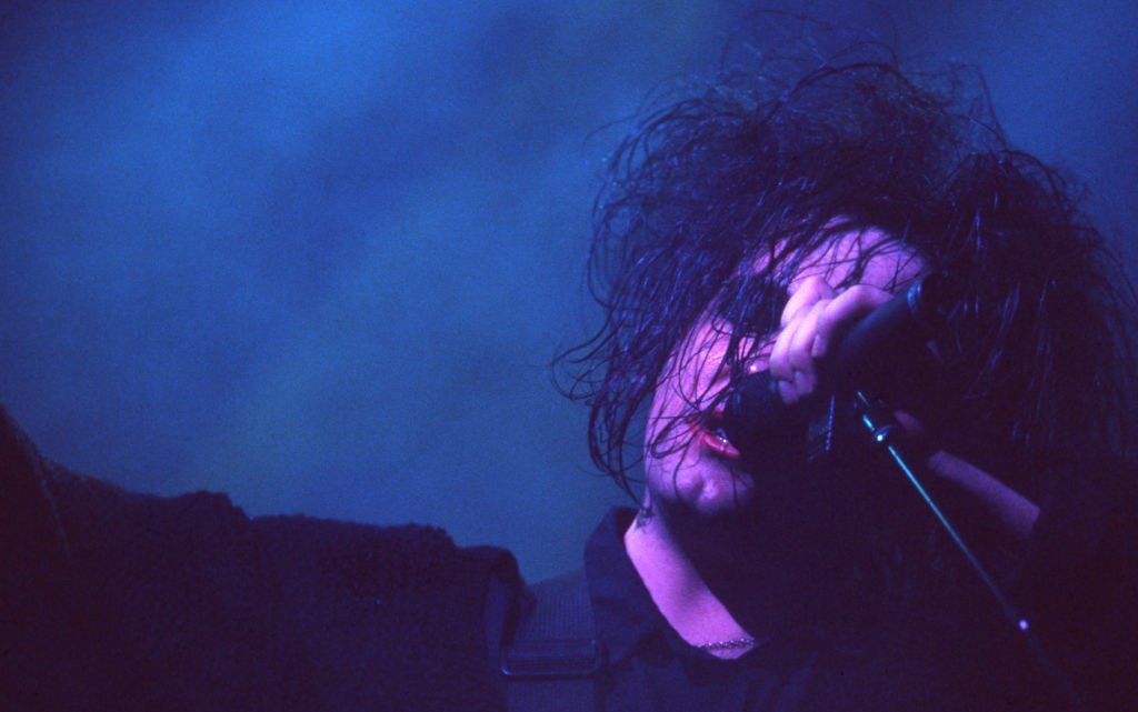 conciertoradio's tweet photo. Elige tu favorita de Kiss Me, Kiss Me, Kiss Me de The Cure en #ElCompilado y participa por una copia del disco ► https://t.co/4jW34T3hTR https://t.co/ZQSDHo41Ey