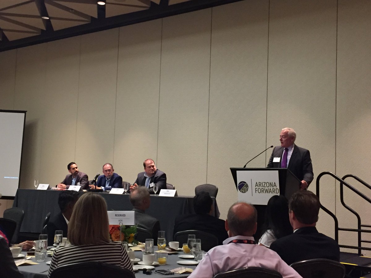THarris1939's tweet photo. Great breakfast program on Driverless Vehicles today. Thank you #AZForward https://t.co/nHGEqojeTG
