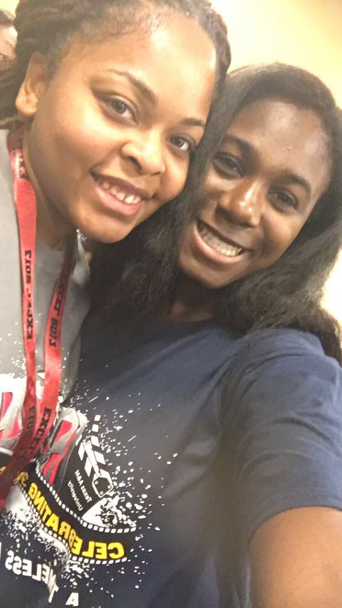 illumitati__'s tweet image. 💕#Excel2017