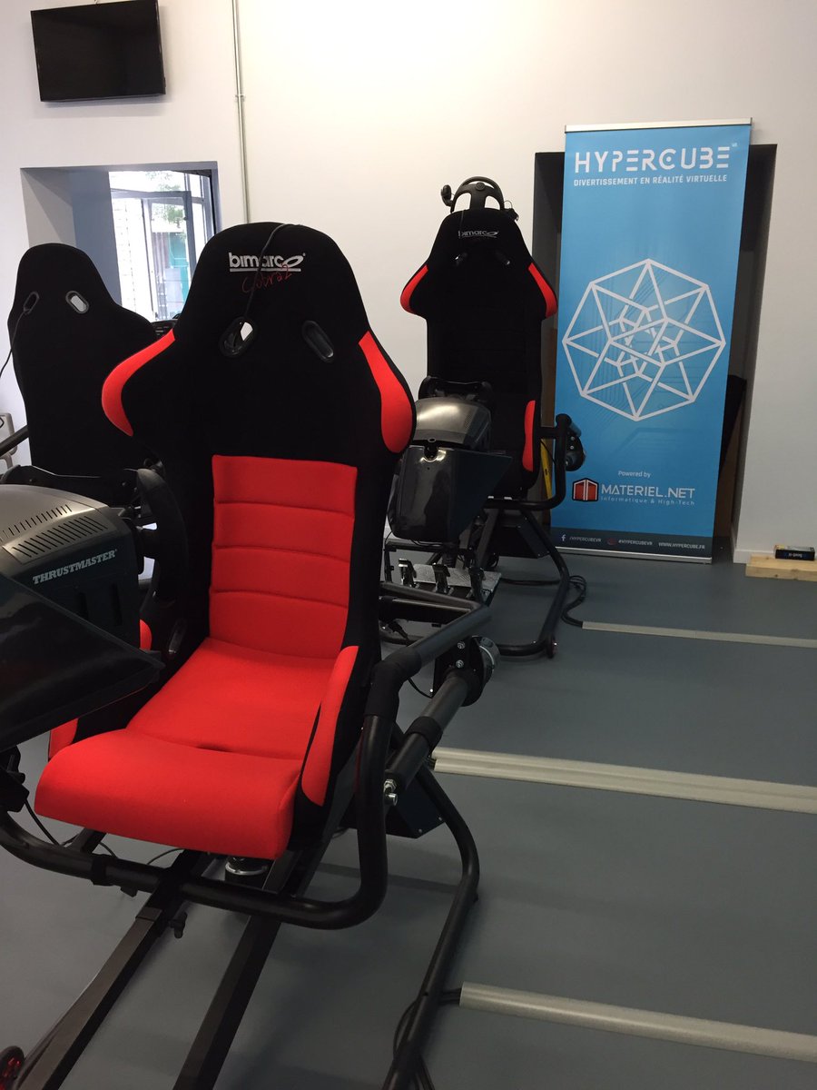 takesbox's tweet photo. On set with @hypercubeVR et @Yozati #nantes #nantesrocks https://t.co/SumhqHzhT9