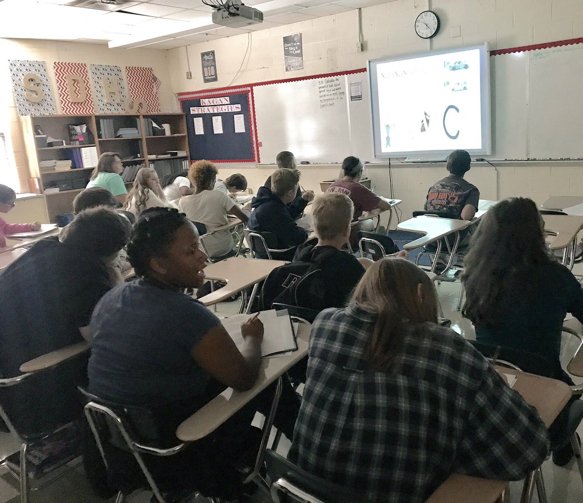 TheChemistryFox's tweet photo. Thank you to @chriswinstead for sharing her awesome Mythbusters Interactive lesson! Students=engaged!!#ourdepartmentrocks #RYG #sdhsscience https://t.co/8UIt0EN6rd