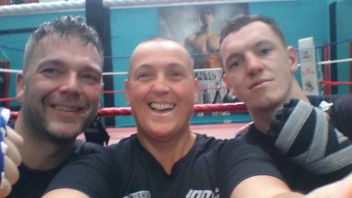 AndersonHitchen's tweet photo. 1st spar in a few years ended without too many bruises, big thanks to @rebeccajarre &amp; @BenThomasBoxing (let me off lightly) #ITSABOUTBOXING https://t.co/alCC4lZDoQ