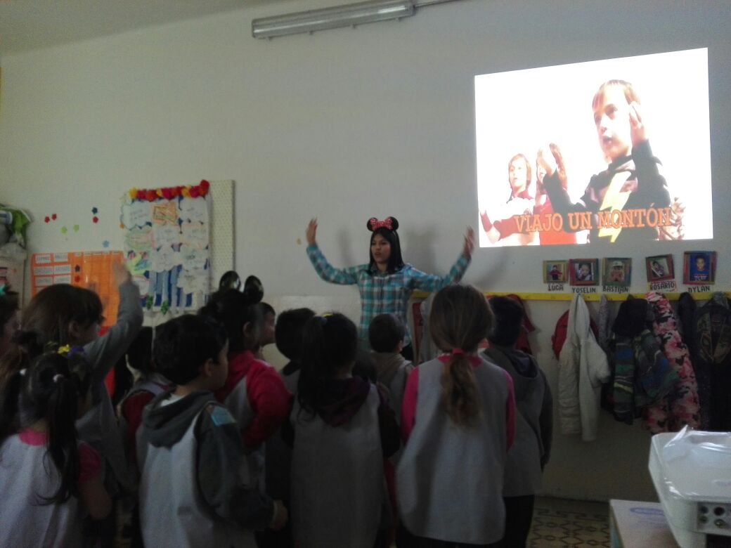movilidadbahia's tweet photo. Finalizamos actividad con "Jardín Pimpollitos" Salitas de 4 y 5. Muchas gracias!!😃🤗 @GobiernoMBB @PierdominiciFa @morerossello #AMSV #EdVial https://t.co/3zDWZuFmMG