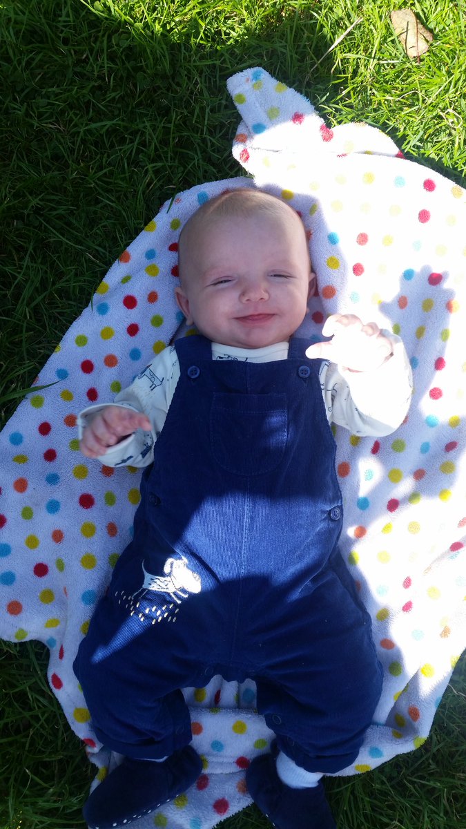 sazzleleath's tweet photo. #parklife #kids #lovethem https://t.co/hbKBISEh0X