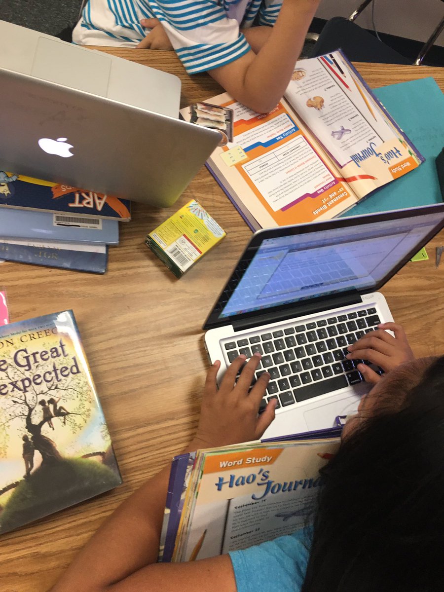 OPSNikkiKurland's tweet photo. Working on consonant blends, grammar ninja and identifying the main idea of a story.#OPSProud #Wilsonfocus https://t.co/raivryRiZD