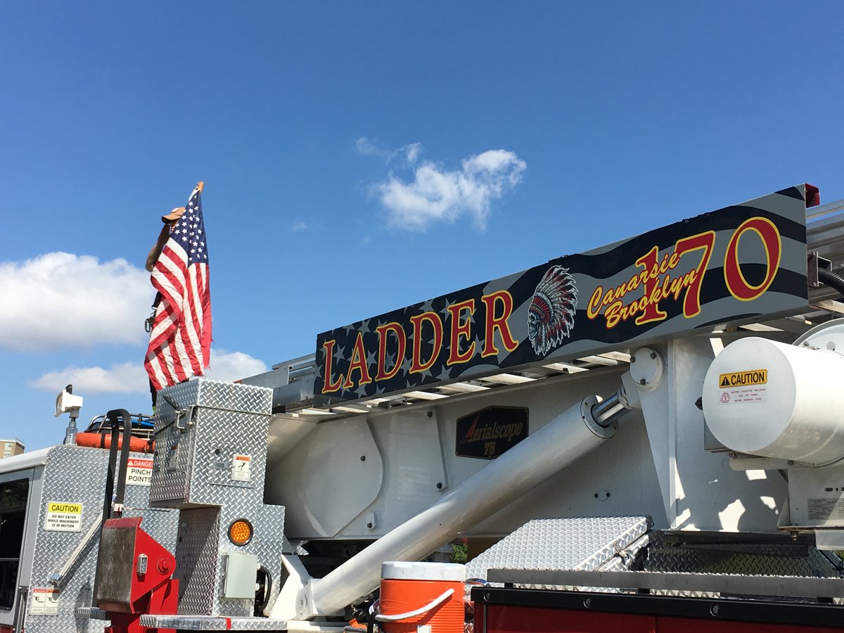 FDNY's tweet photo. #FDNY #Battalion58 #Ladder170 #Engine257 & #Ladder103 participate in Honor Transfer for @USArmy Sgt Roshain Brooks https://t.co/3xcyF3Yfvr https://t.co/9y5SghOvhU