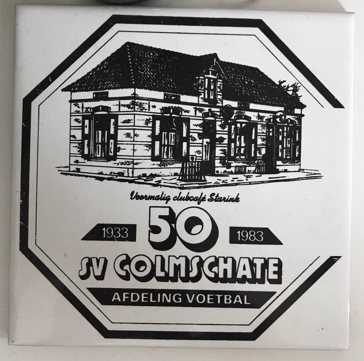 naistoemietjoe's tweet photo. Seizoen 36 gaat binnenkort van start. #clubliefde 💛🖤
🎶 Zwarte broek en gele trui, dat zijn de Colmschate lui.. 🎶 https://t.co/66y9e8MZCh