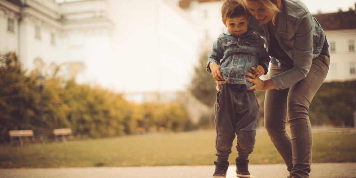 bug_brush's tweet image. This Mum Isn't Teaching Her 5-Year-Old Son How To Read Yet: 'He Has More Important Things To Learn' crwd.fr/2xz6F9s