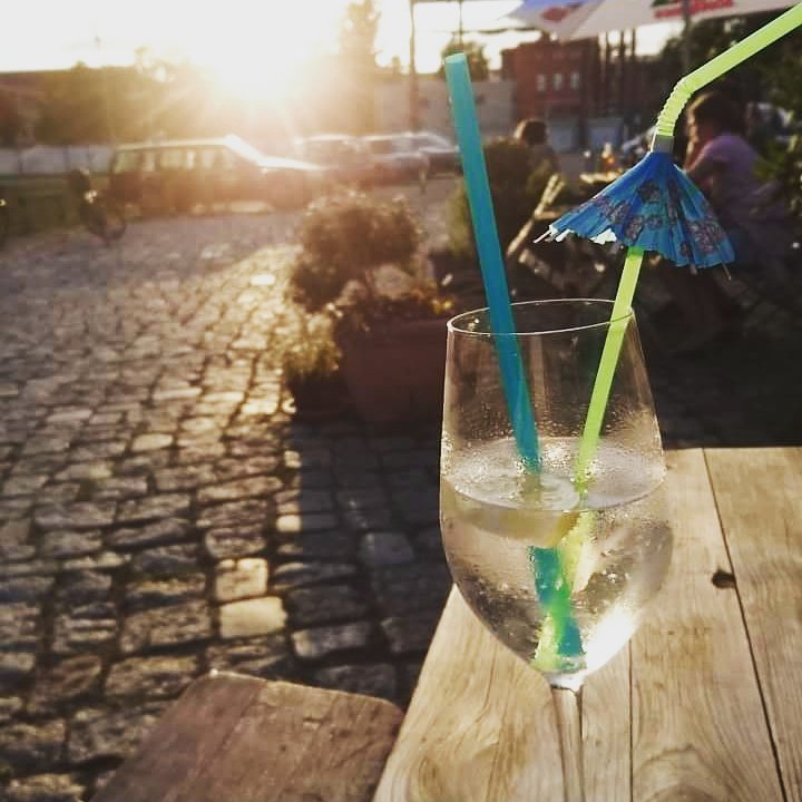 Let's call it a day – Schönes Wochenende euch! 
#feierabend #friday #afterwork #hochdiehändewochenende #sun #biergarten #20squares #fotobuch