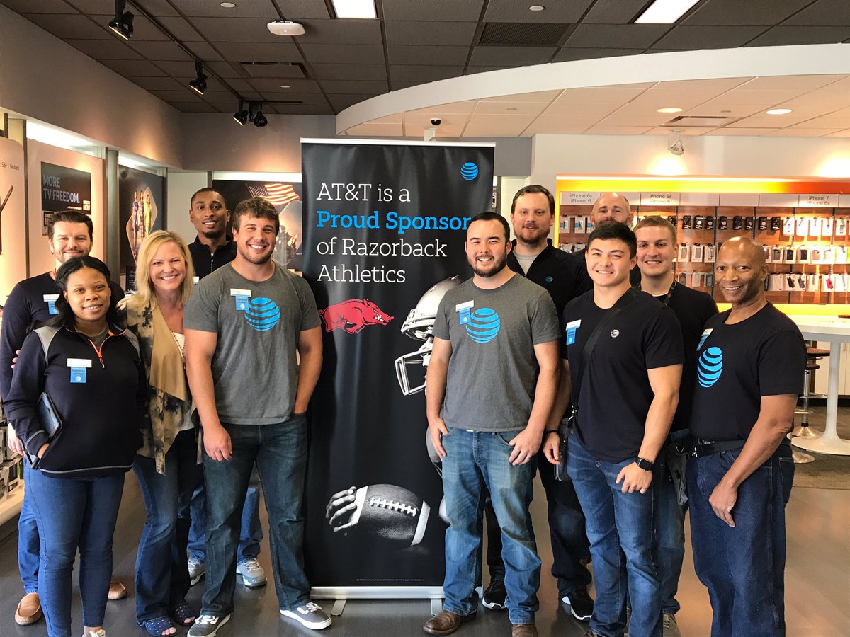 Enjoyed our visit with <a href="/JCollier33/">Jan</a> and <a href="/MariaEQuinones/">Maria Quinones</a> today! #MidStatesProud #LifeAtATT