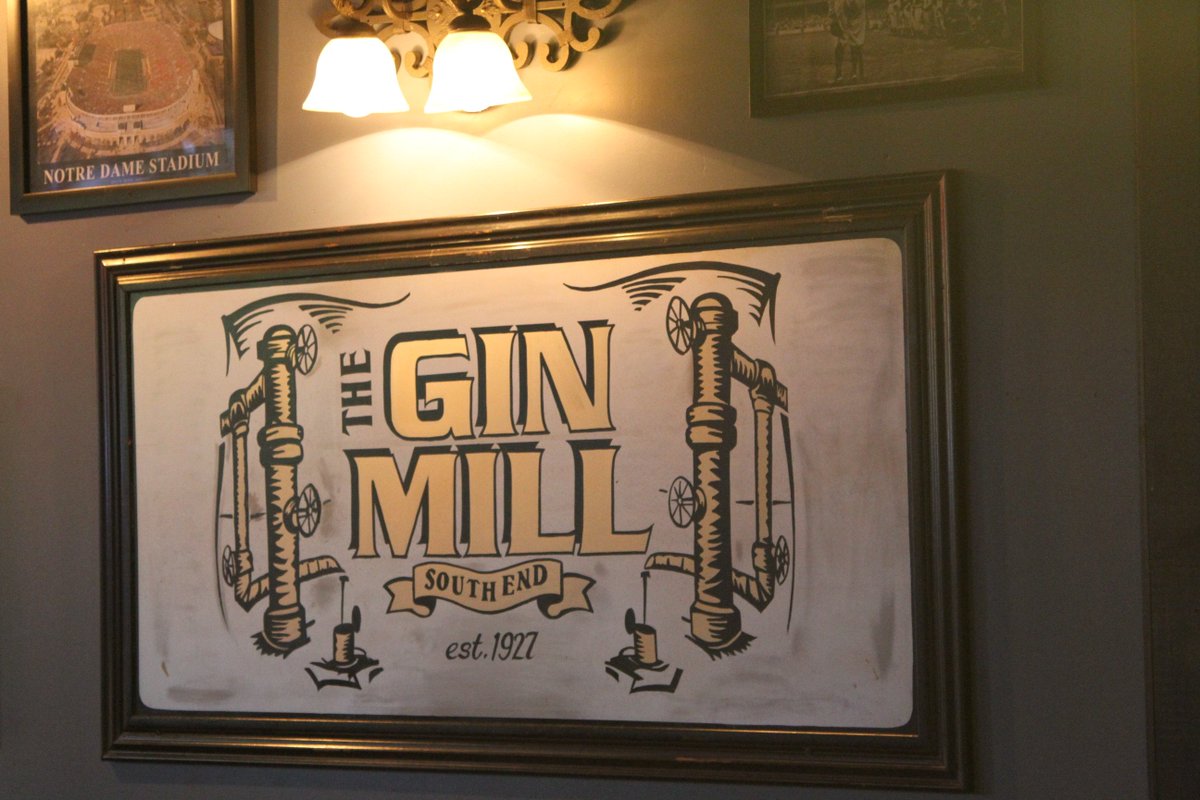 It's our final Friday party at this address! Mr. Pink &amp; DJ Rev are gonna be here +we'll have lots of drink specials! Don't miss the fun!