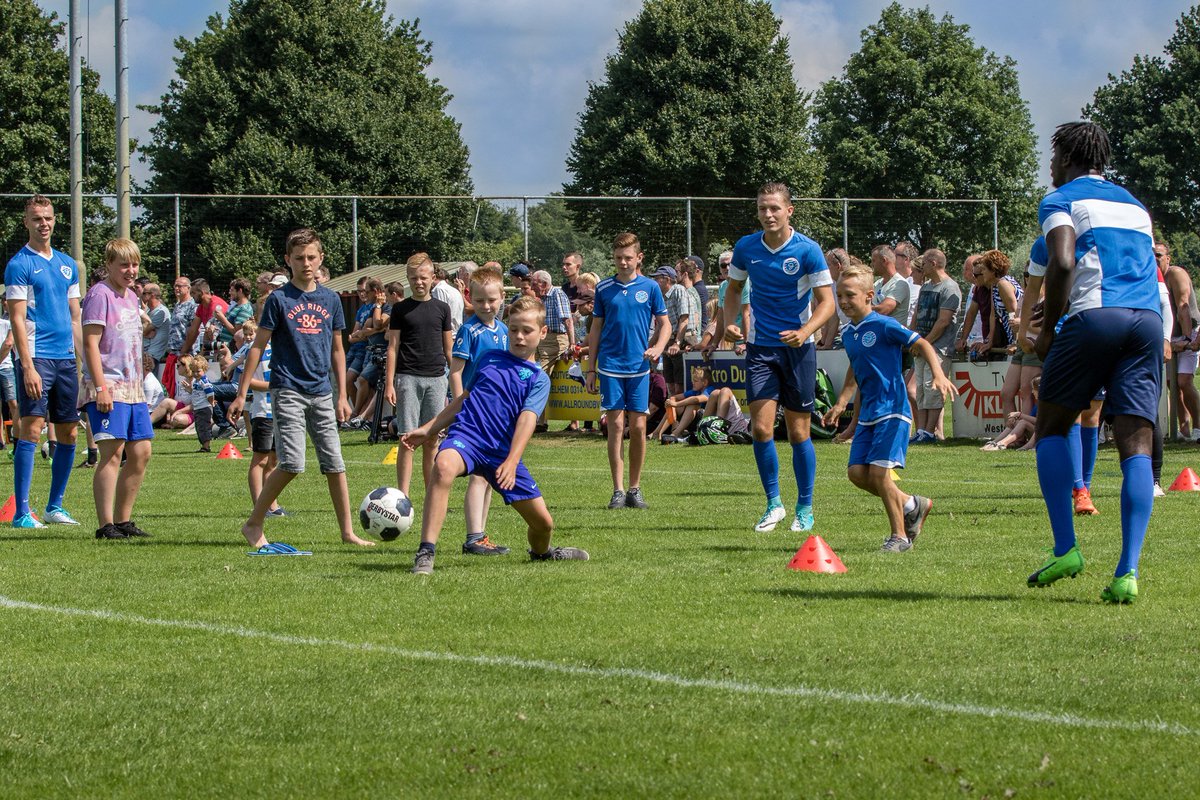 Schrijf je nu in voor De Graafschap Voetbalclinic! Een keer te trainen als een prof? Het kan echt! Meer info op sportverenigingwestendorp.nl