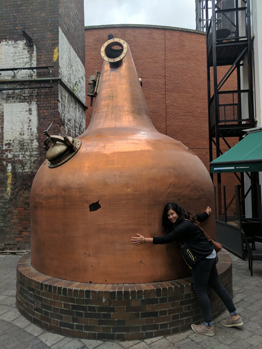 Virunee's tweet photo. The chemical engineer in me was geeking out #jamesondistillery #batchdistillation #potdistillation #chemeng https://t.co/sm6WbLeZ0q
