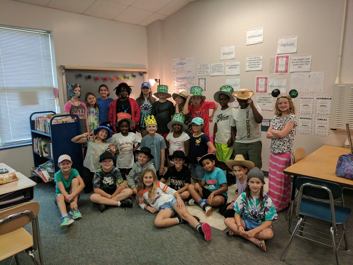 cclark133's tweet photo. Happy Hat Day from us to you! #hatday #spiritday @HSESCheetahs https://t.co/RvRkvUv5Ka