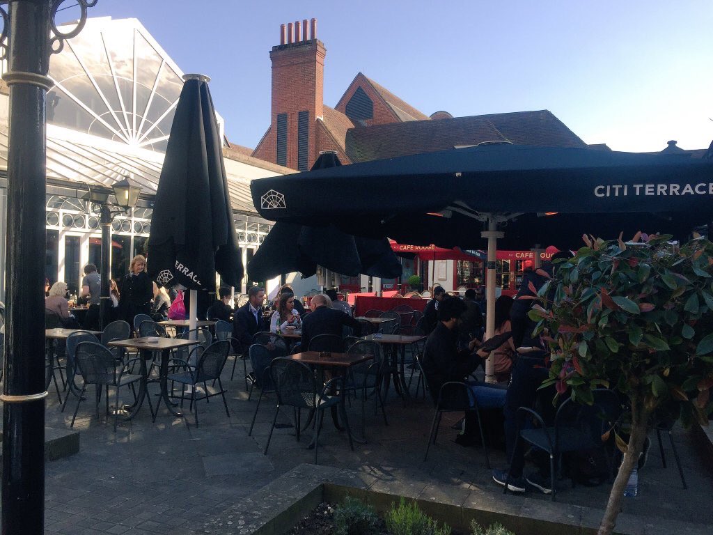 PalamonCourt's tweet photo. @PalamonCourt Proud to announce a partnership with @Citi_Terrace #restaurant #bar #students #families #residentbenefits #canterbury 🍾🍴🍹🥂🍸👍🏻 https://t.co/LRT0OBpQpE