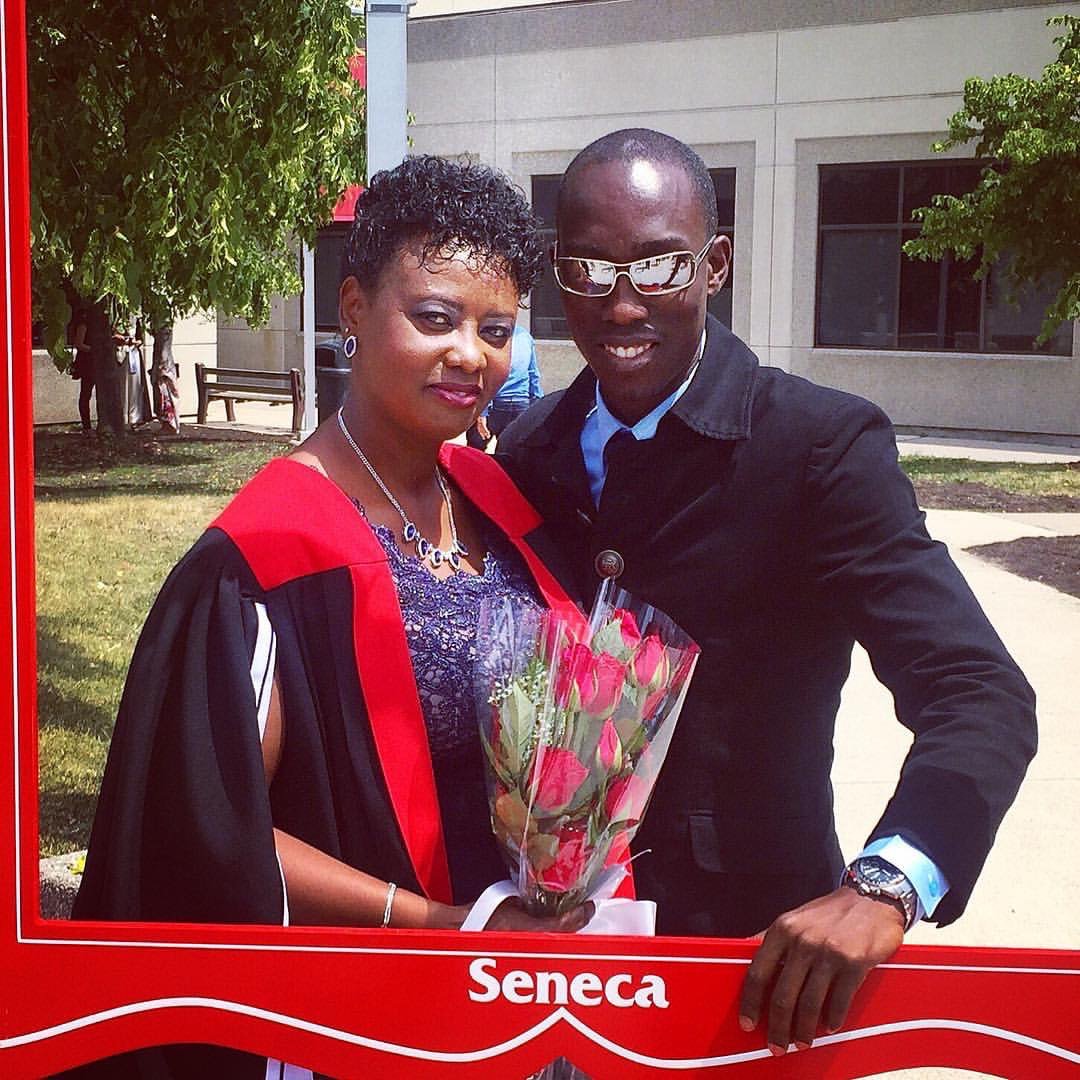 iamCLS_'s tweet photo. Congrats sis. #Beauty and #Brains, a lethal combination. #Academia #CongratsGrads #Graduation #SenecaCommunity #Grad #College #PhotoFrame https://t.co/c5OxjocD0e
