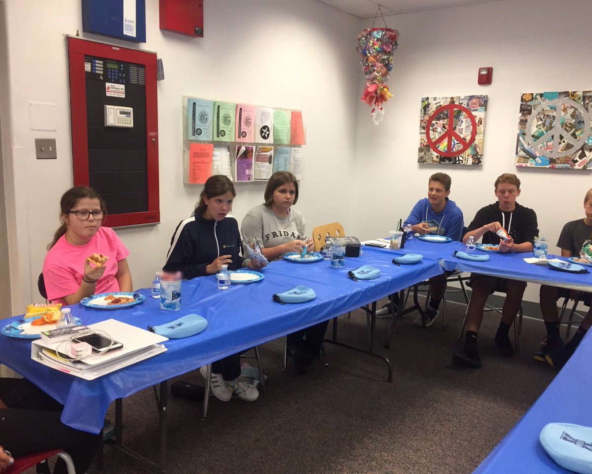 KenstonKMS's tweet photo. A big KMS welcome to all of our 2017-2018 new students! It was a pleasure to spend time with you at our luncheon! https://t.co/Qi469FuwhH
