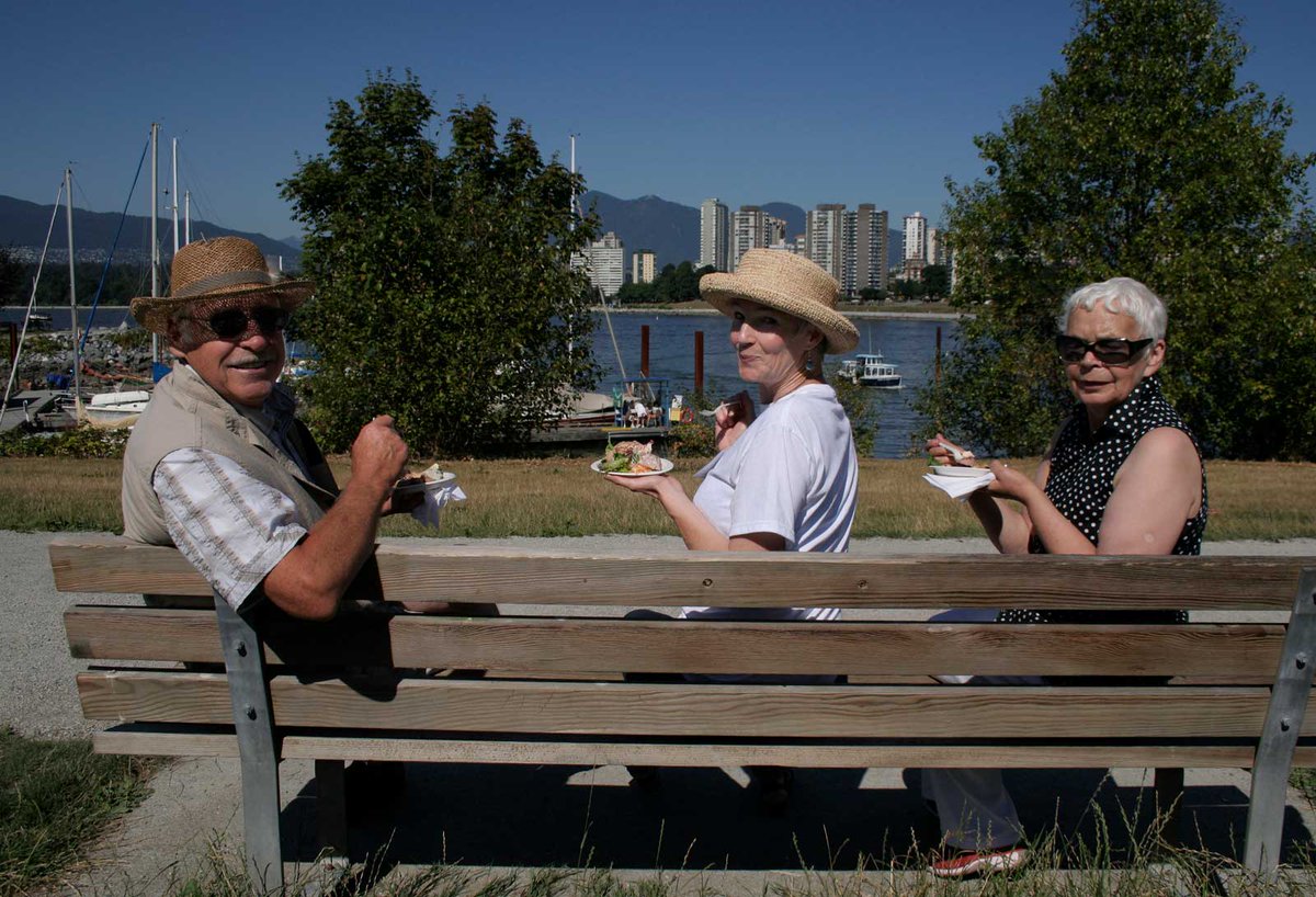 PSF's tweet photo. Join us! Pink salmon bbq by donation prepared by executive chefs &amp; free family-friendly activities! https://t.co/RsHlS54lLd #thinkpink https://t.co/XCV82nojLZ