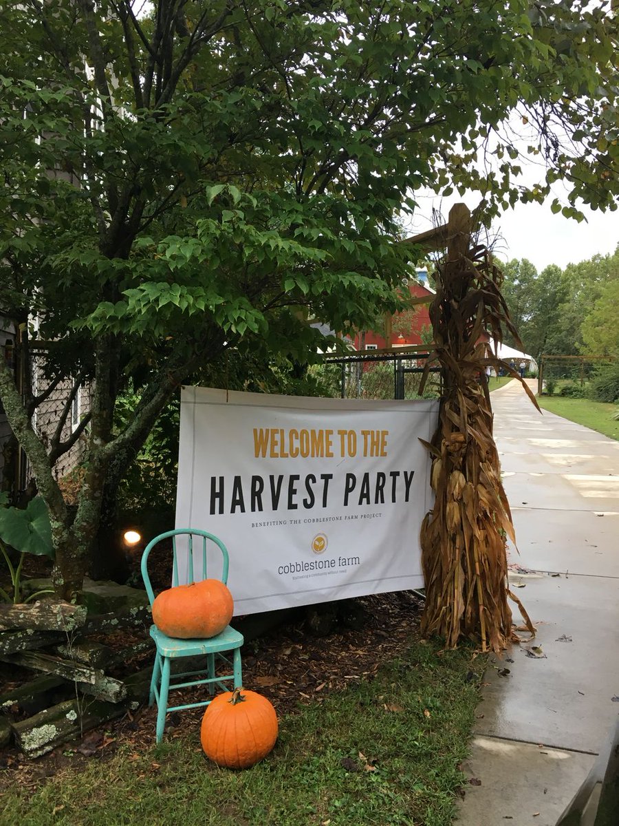 Flashback to last year's Harvest Party. Have you gotten your tickets for this year yet? Get them here: buff.ly/2vwtVUm #HP2K17 #FBF