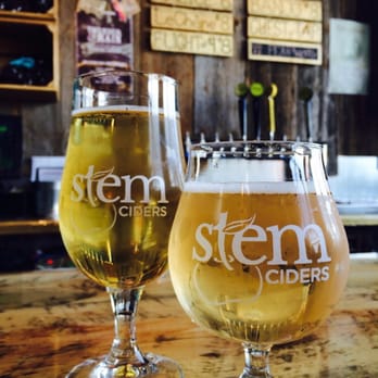 tumanstap's tweet photo. Now on draft: @stemciders Crabby Neighbor! This fruity/floral #cider is made with Granny Smith & crab apples #tgif #friyay #stemcider https://t.co/TvaHbt69FW
