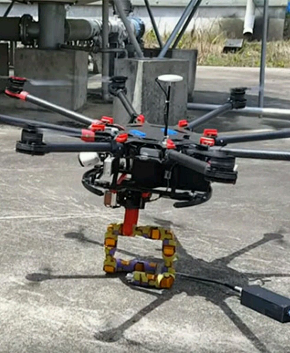 technofacto's tweet photo. Video Friday: Robogami, Flying Snake Robots, and Autonomous Car Eclipse | IEEE Spectrum #robots #nearfuturetech https://t.co/BU06n00wi6 https://t.co/eTobyydazq