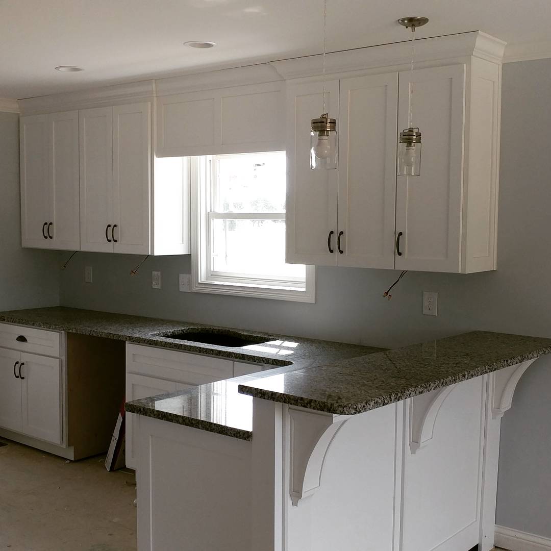 GaryMarry's tweet photo. Counter top is in! #MoveInIsComing https://t.co/tPQOh0AVve